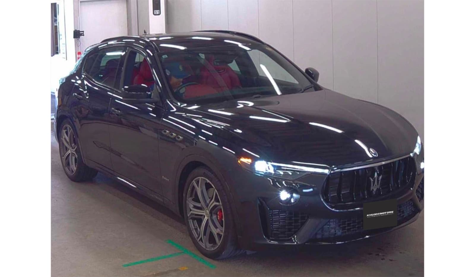 2019 Maserati Levante GRANSPORT image-1