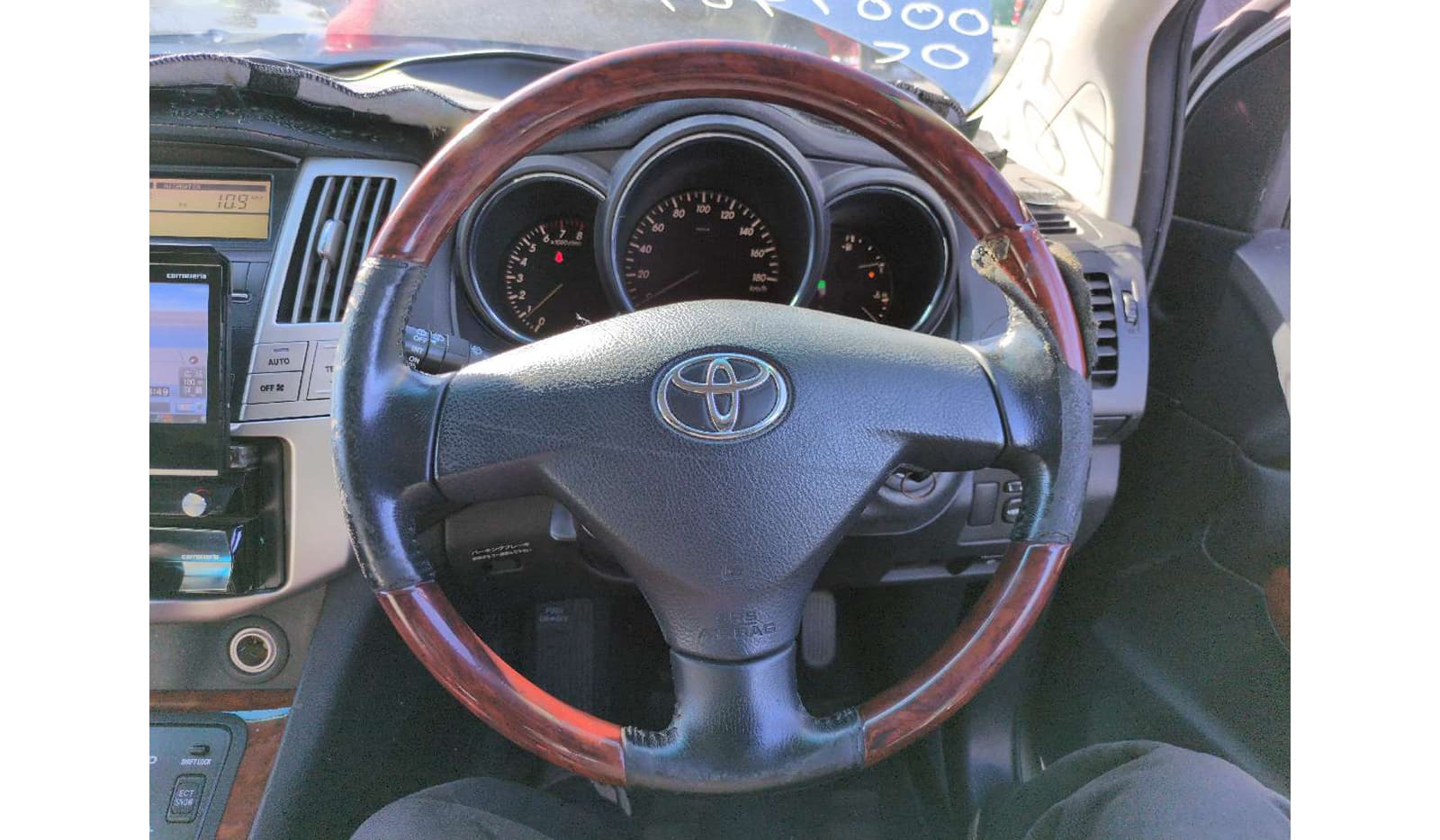 2003 Toyota Harrier 240G image-8
