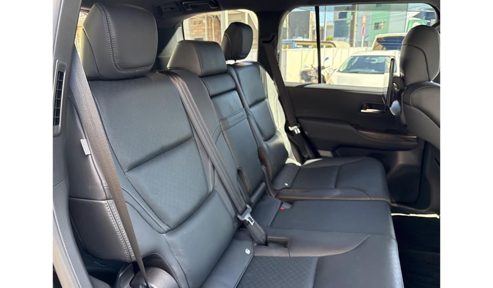 2023 Toyota Land Cruiser ZX image-9