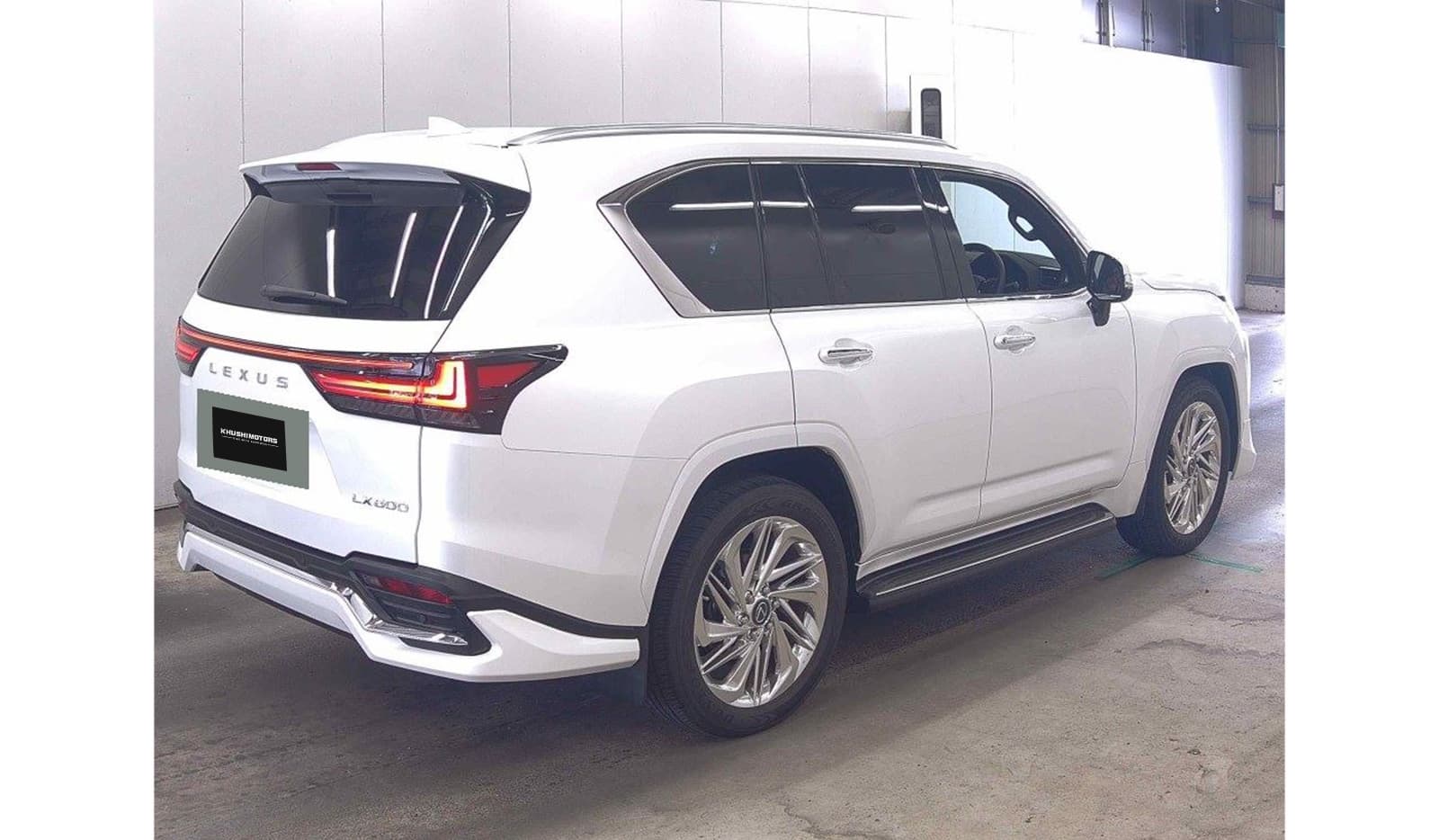 2024 Lexus Lx600 image-4