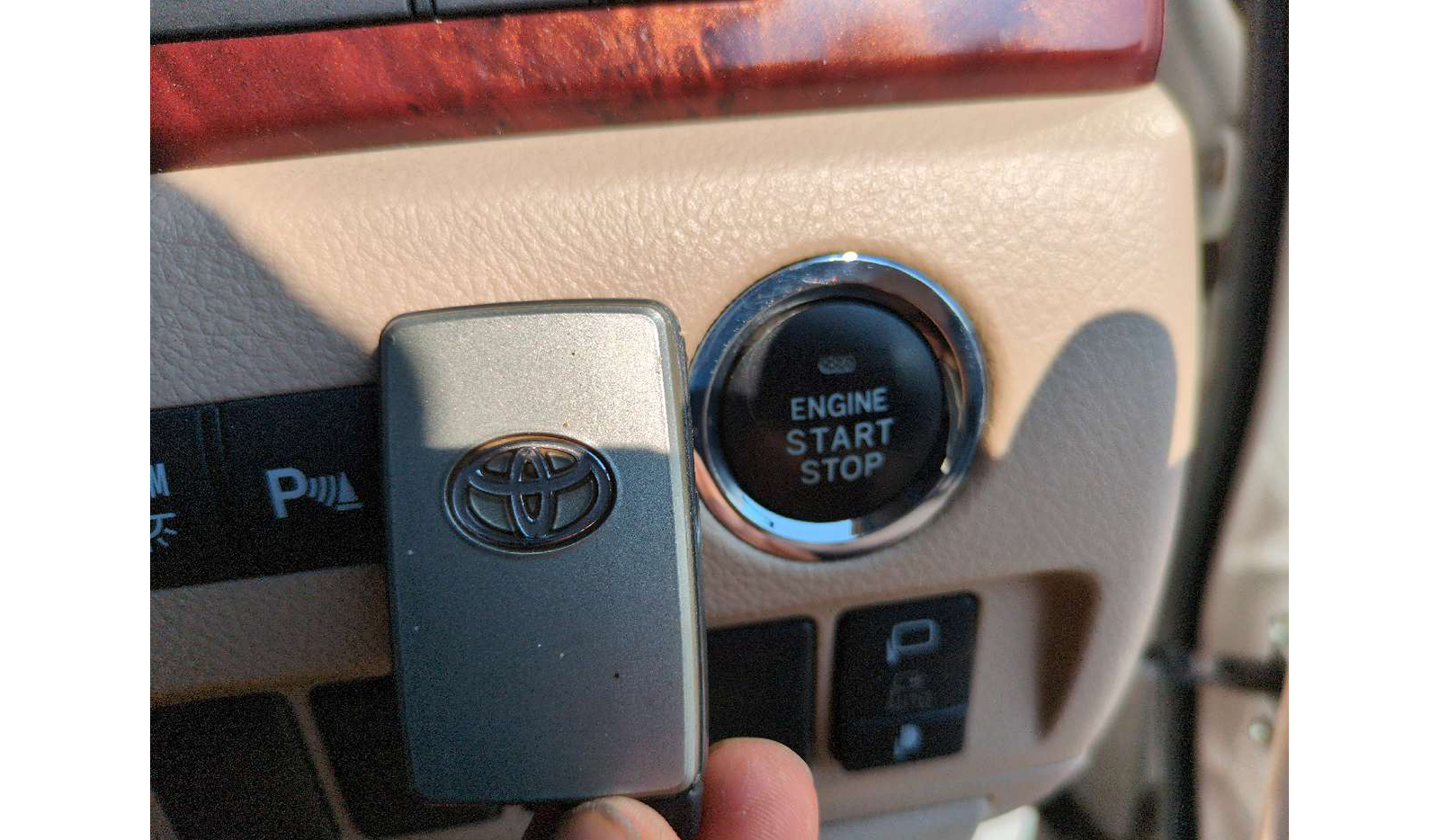 2008 Toyota Alphard 240G image-8