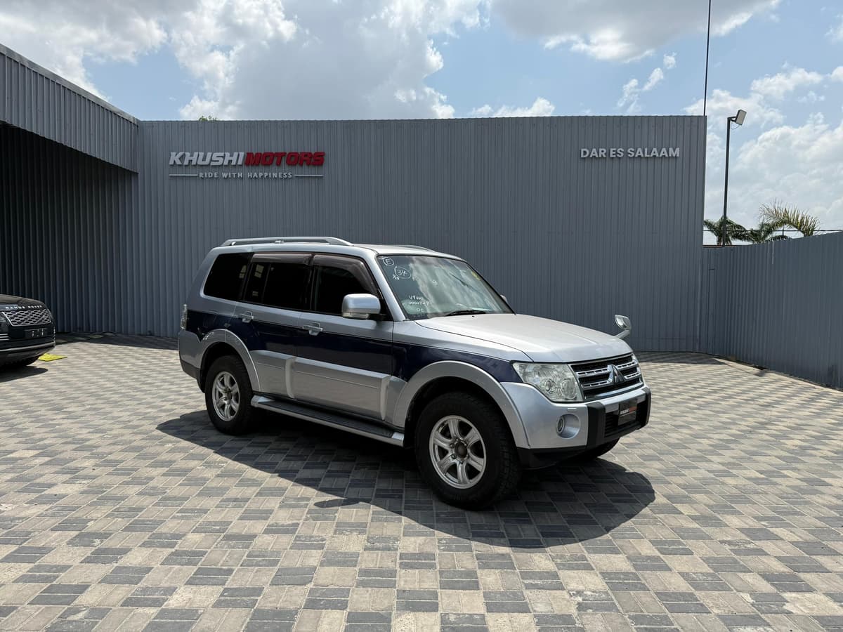 2007 Mitsubishi Pajero Long Exceed image-3