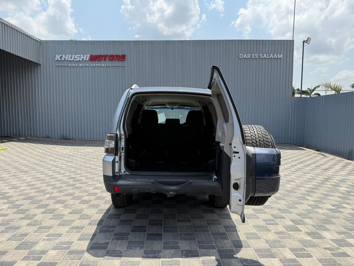 2007 Mitsubishi Pajero Long Exceed image-6