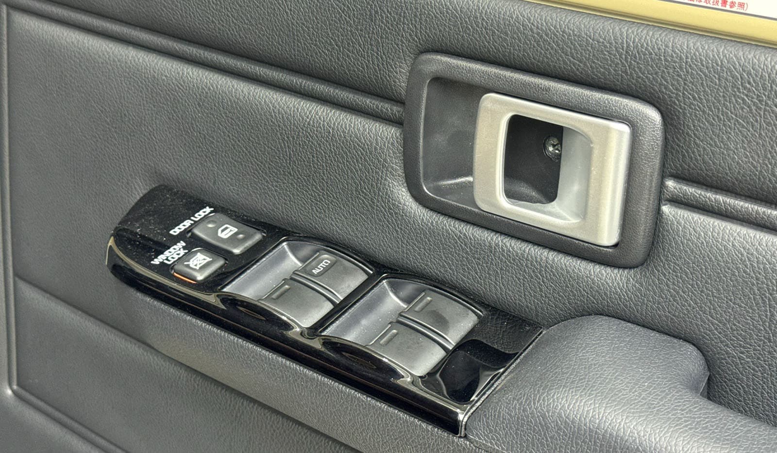 2023 Toyota LAND CRUISER 70 AX image-12