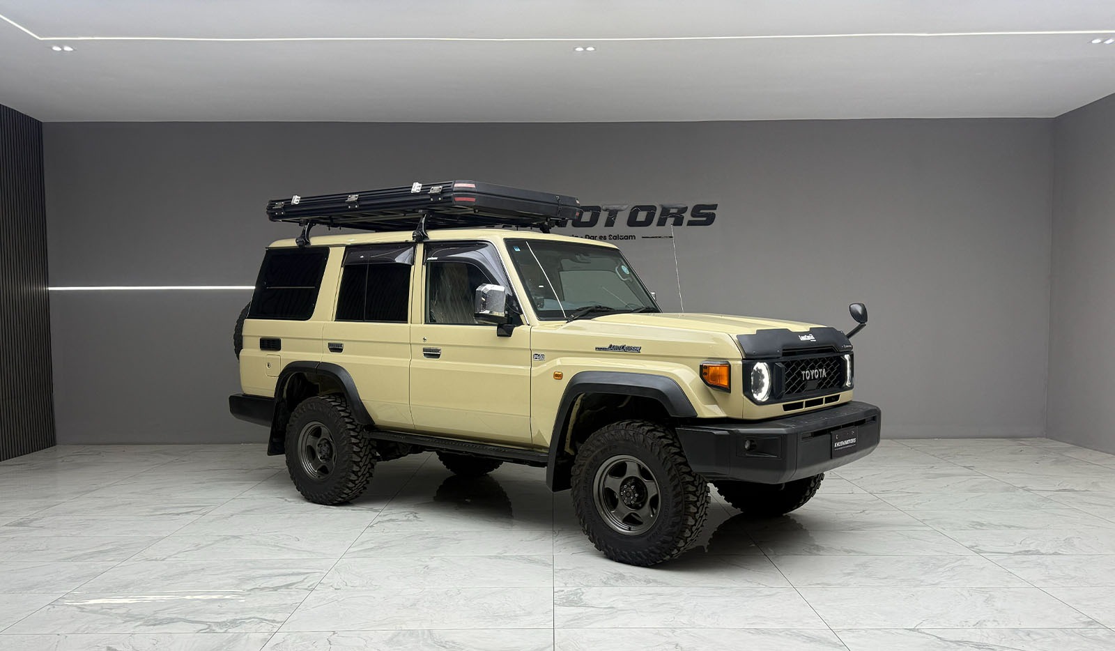 2023 Toyota LAND CRUISER 70 AX image-1