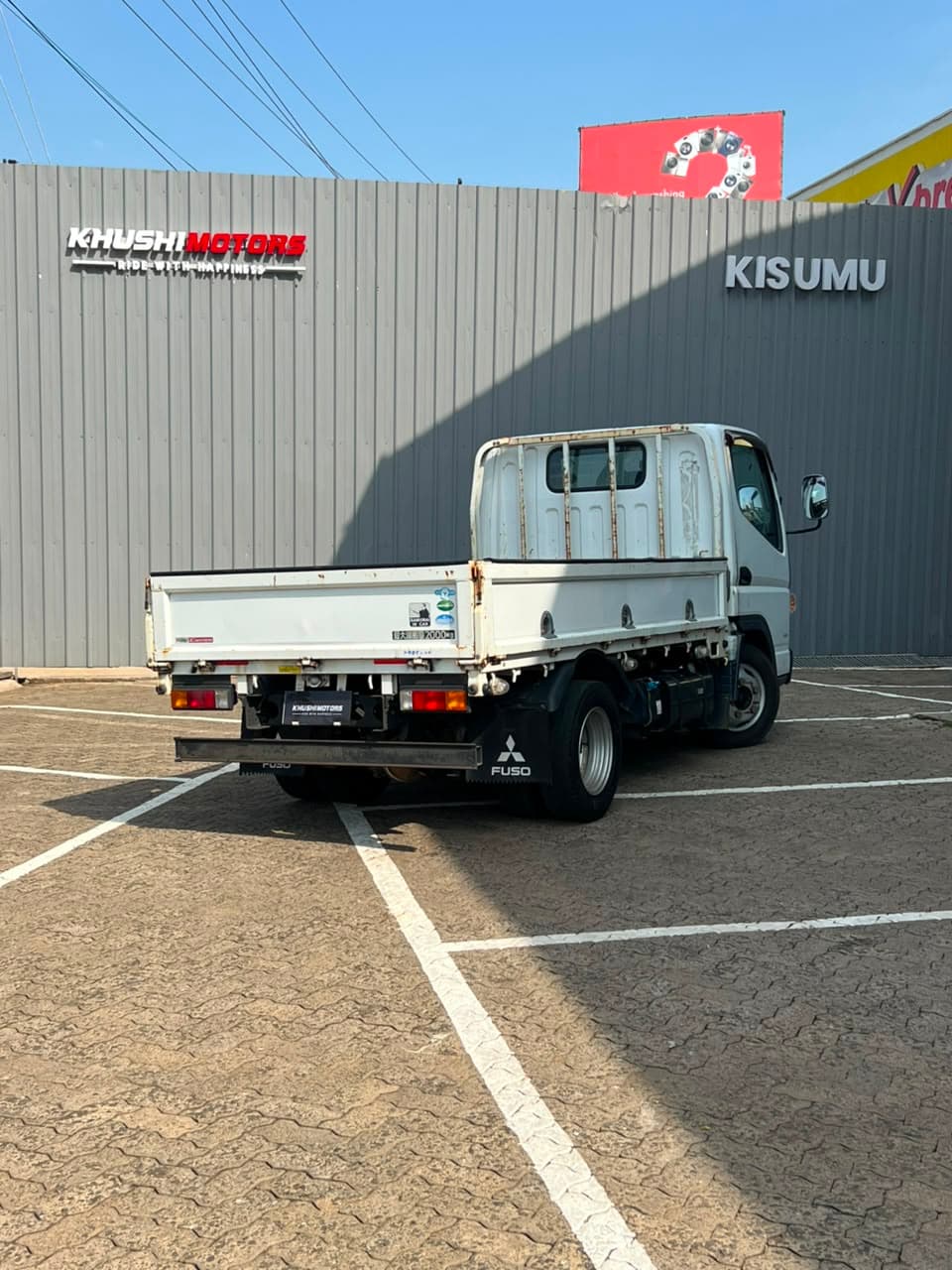 2018 Mitsubishi Canter 2.0 Ton image-6