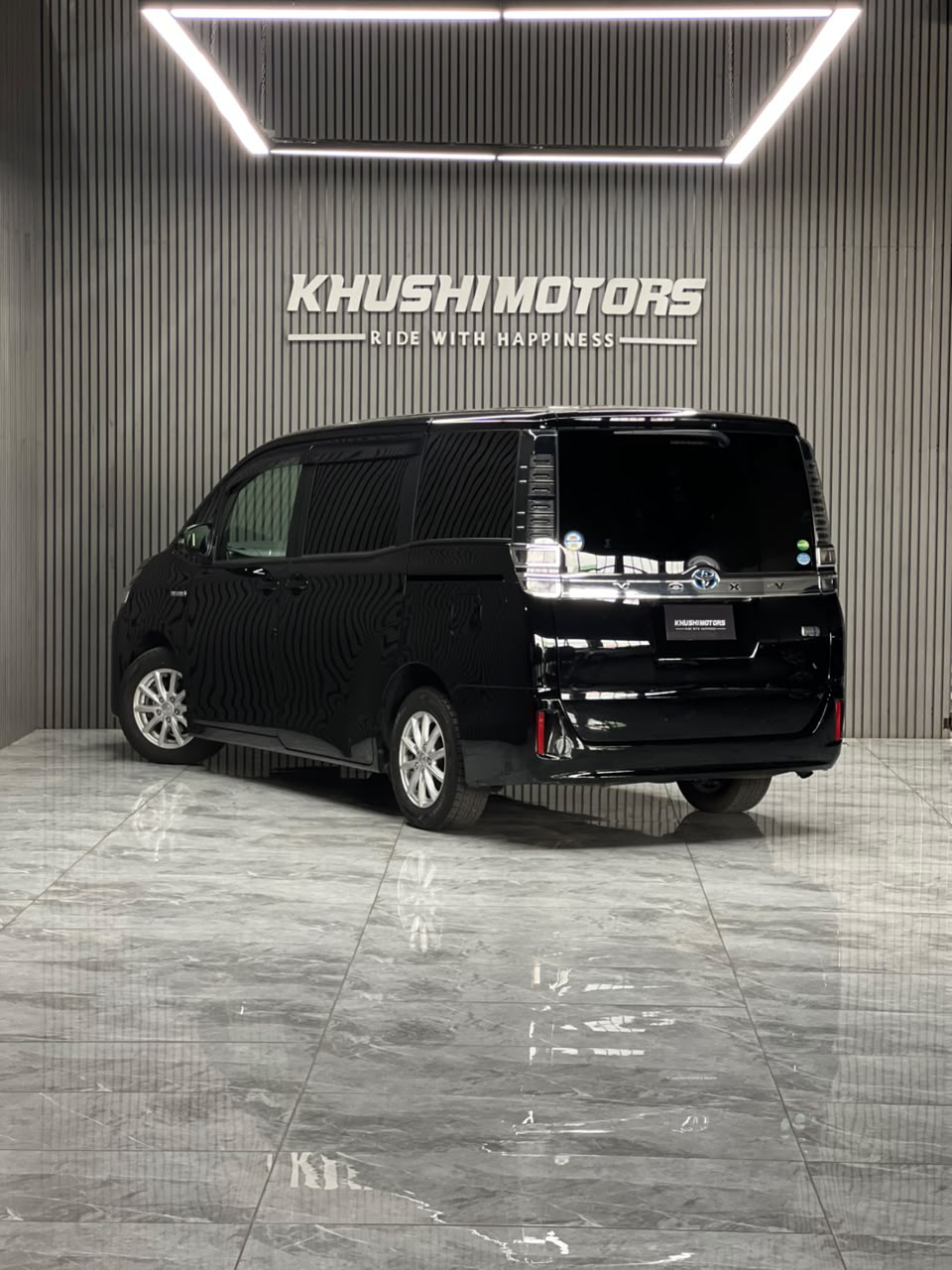 2019 Toyota Voxy HYBRID X image-4