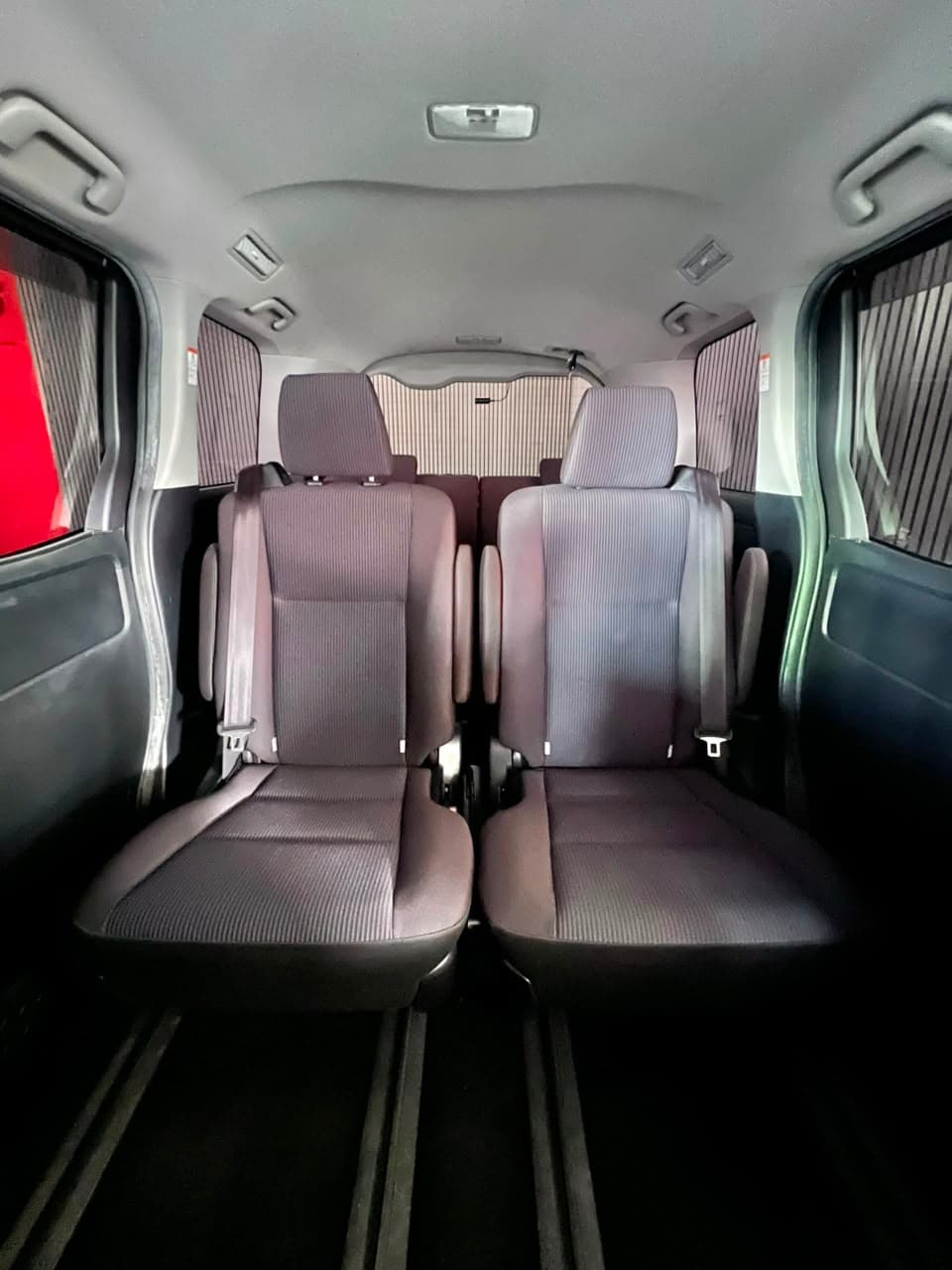 2019 Toyota Voxy HYBRID X image-8