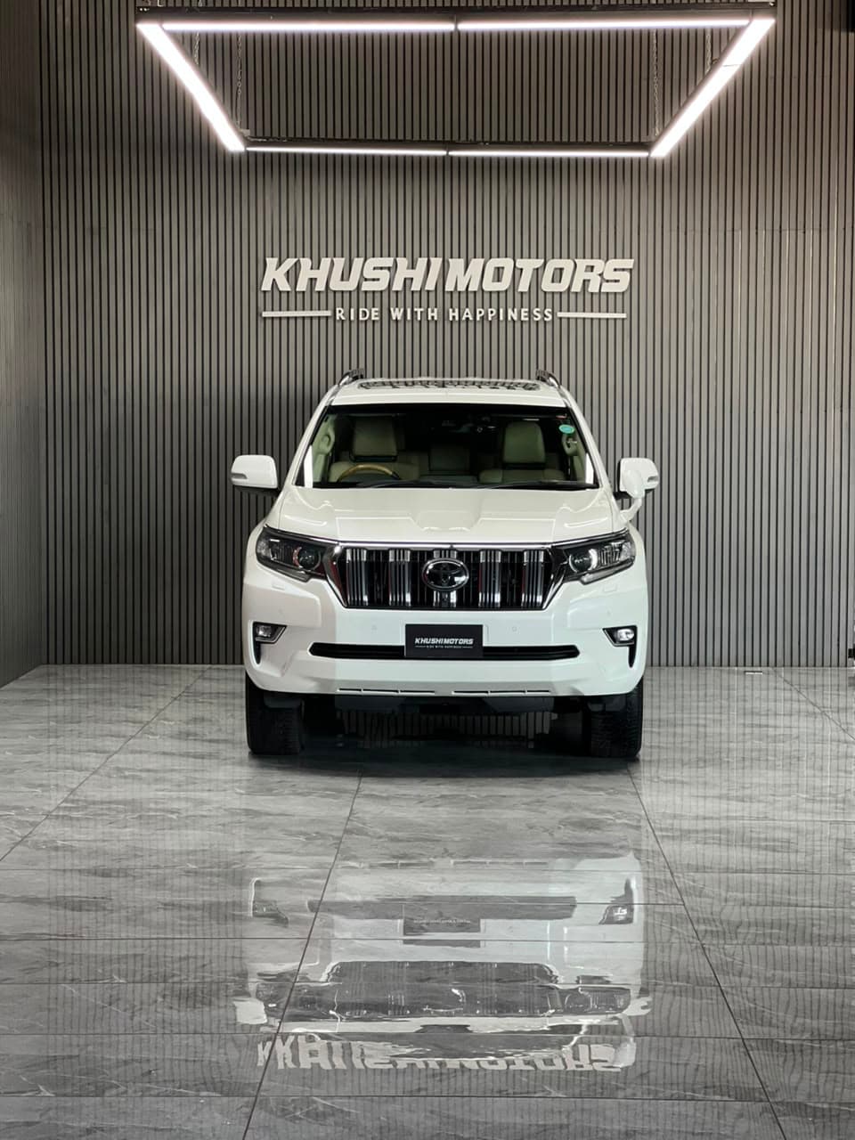 2019 Toyota Land Cruiser Prado TX L Package image-2