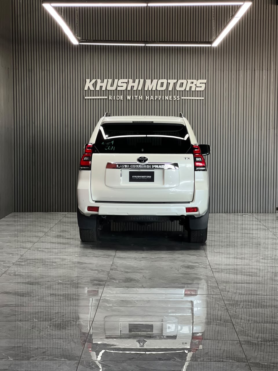 2019 Toyota Land Cruiser Prado TX L Package image-5