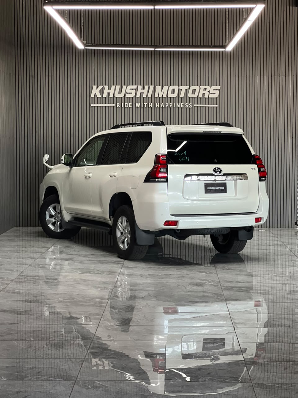2019 Toyota Land Cruiser Prado TX L Package image-4