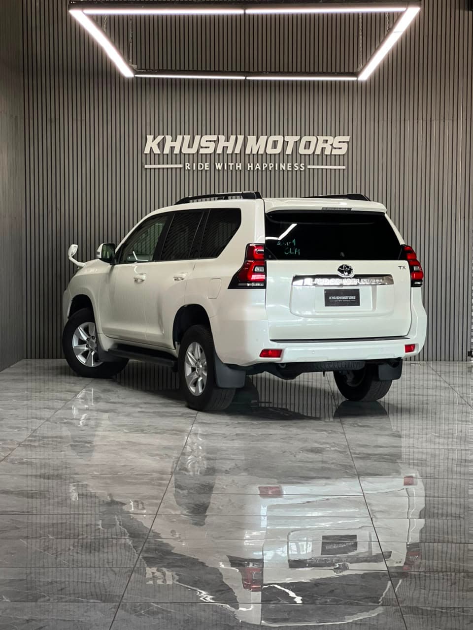 2019 Toyota Land Cruiser Prado TX L Package image-4