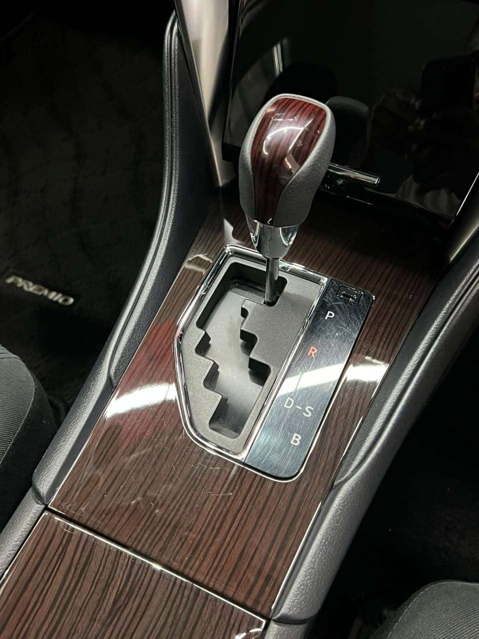 2019 Toyota Premio LX PKG image-9