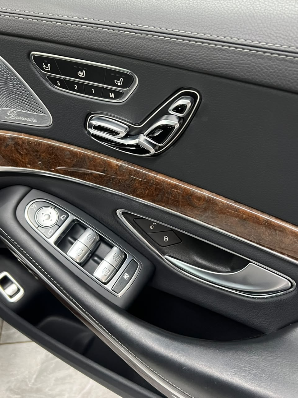 2017 Mercedes-Benz S-Class LWB S560L image-10