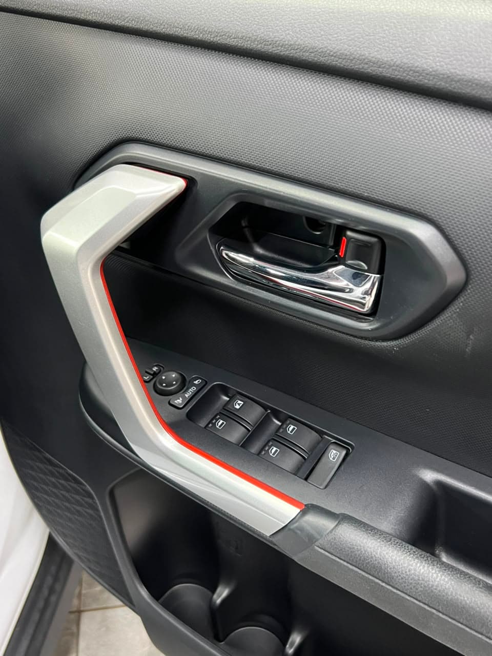 2019 Toyota Raize Z image-10
