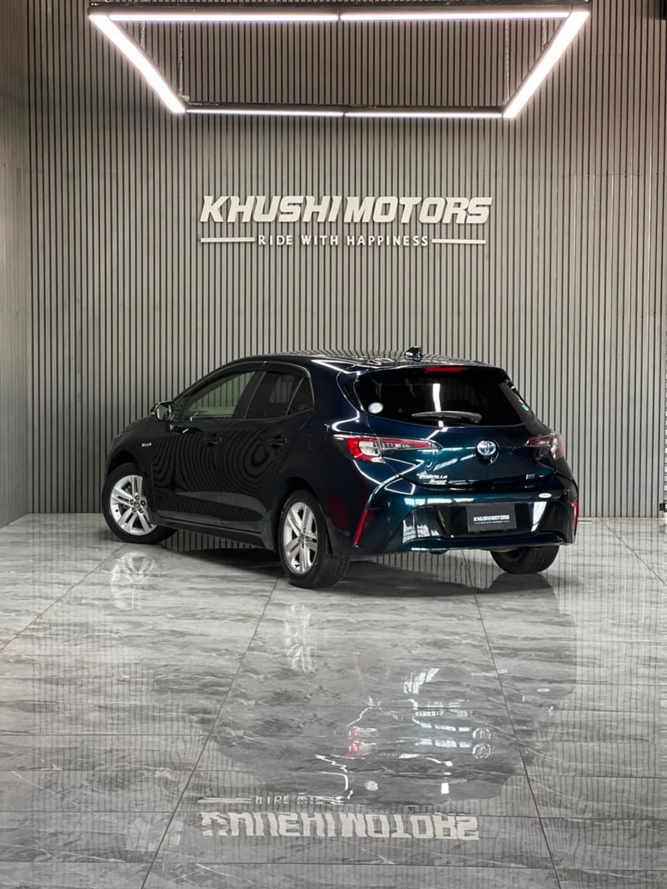 2019 Toyota Corolla Sports Hybrid G image-4