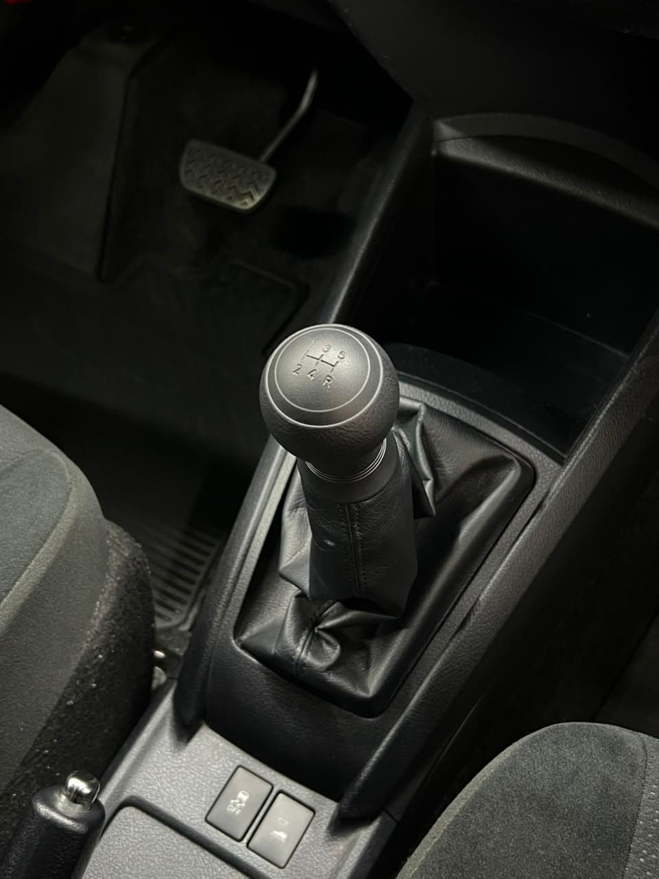 2019 Toyota Corolla Axio Driving School image-9