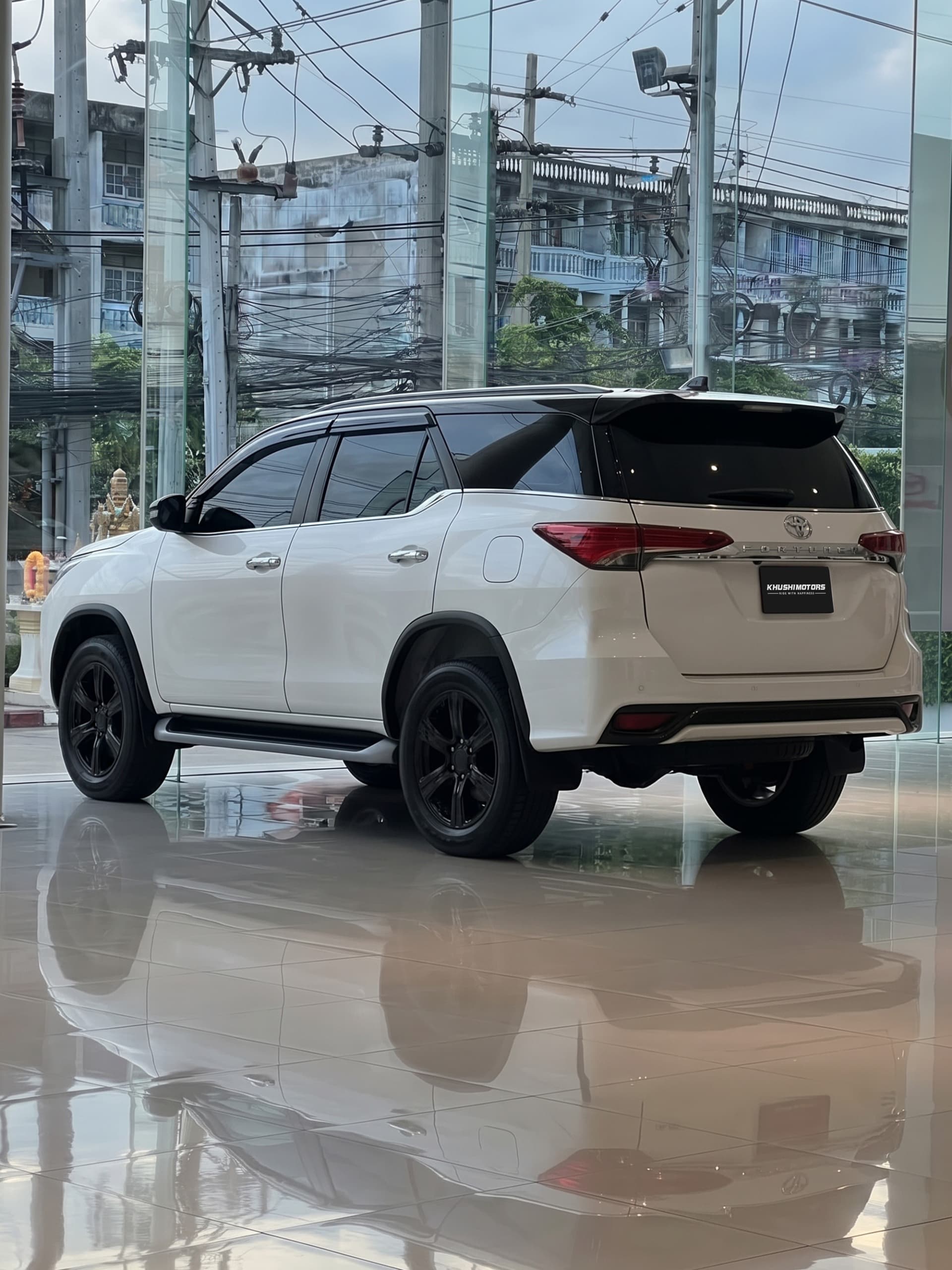 2019 Toyota Fortuner image-3