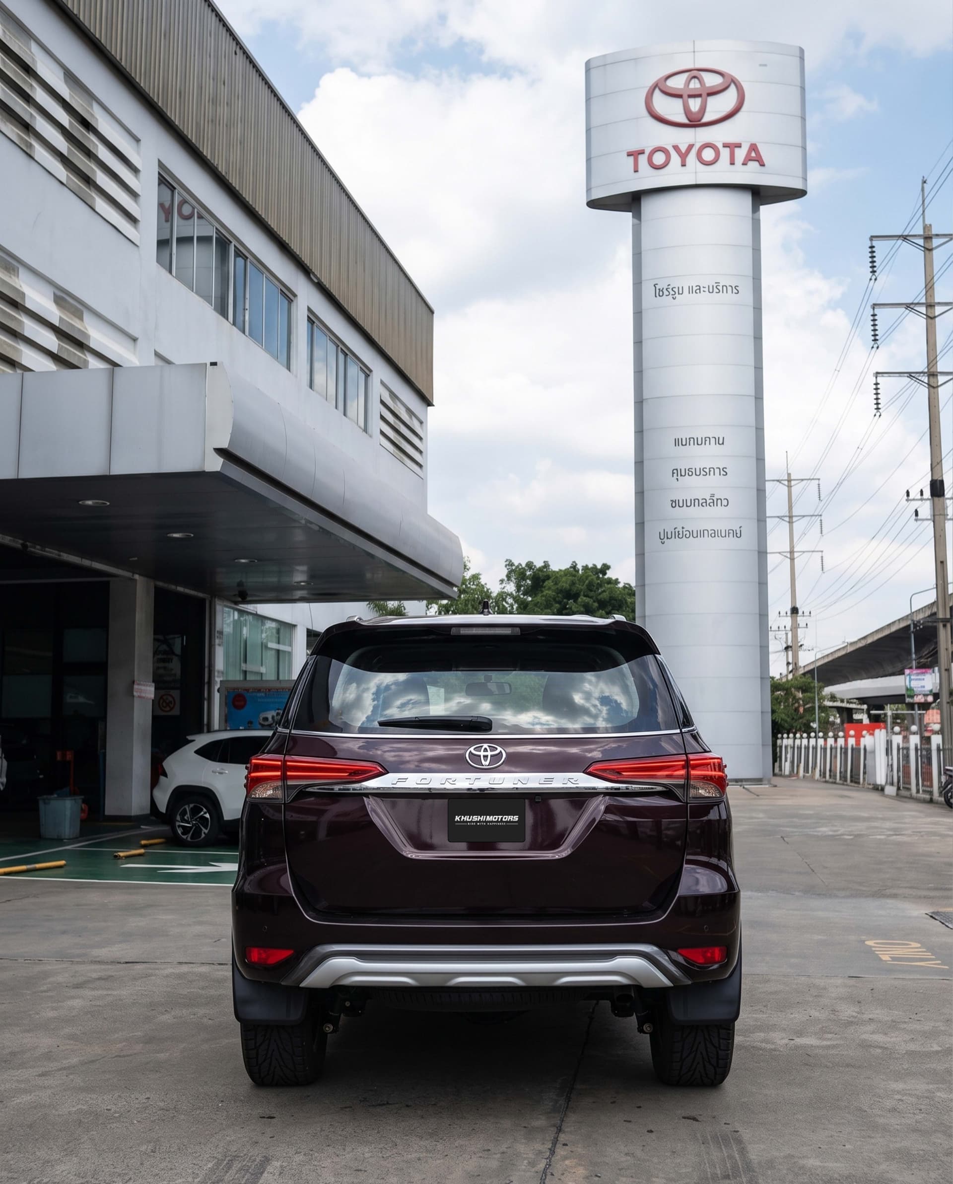 2019 Toyota Fortuner image-5