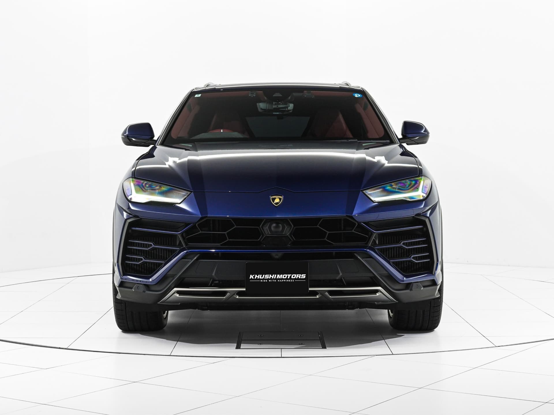 2020 Lamborghini Urus image-2
