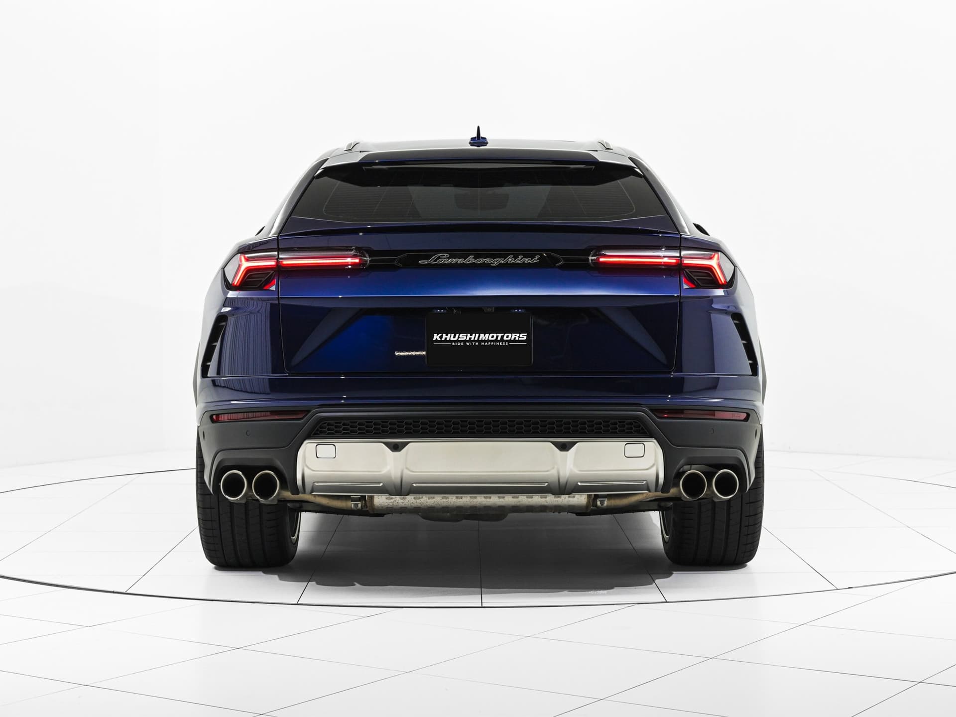 2020 Lamborghini Urus image-5