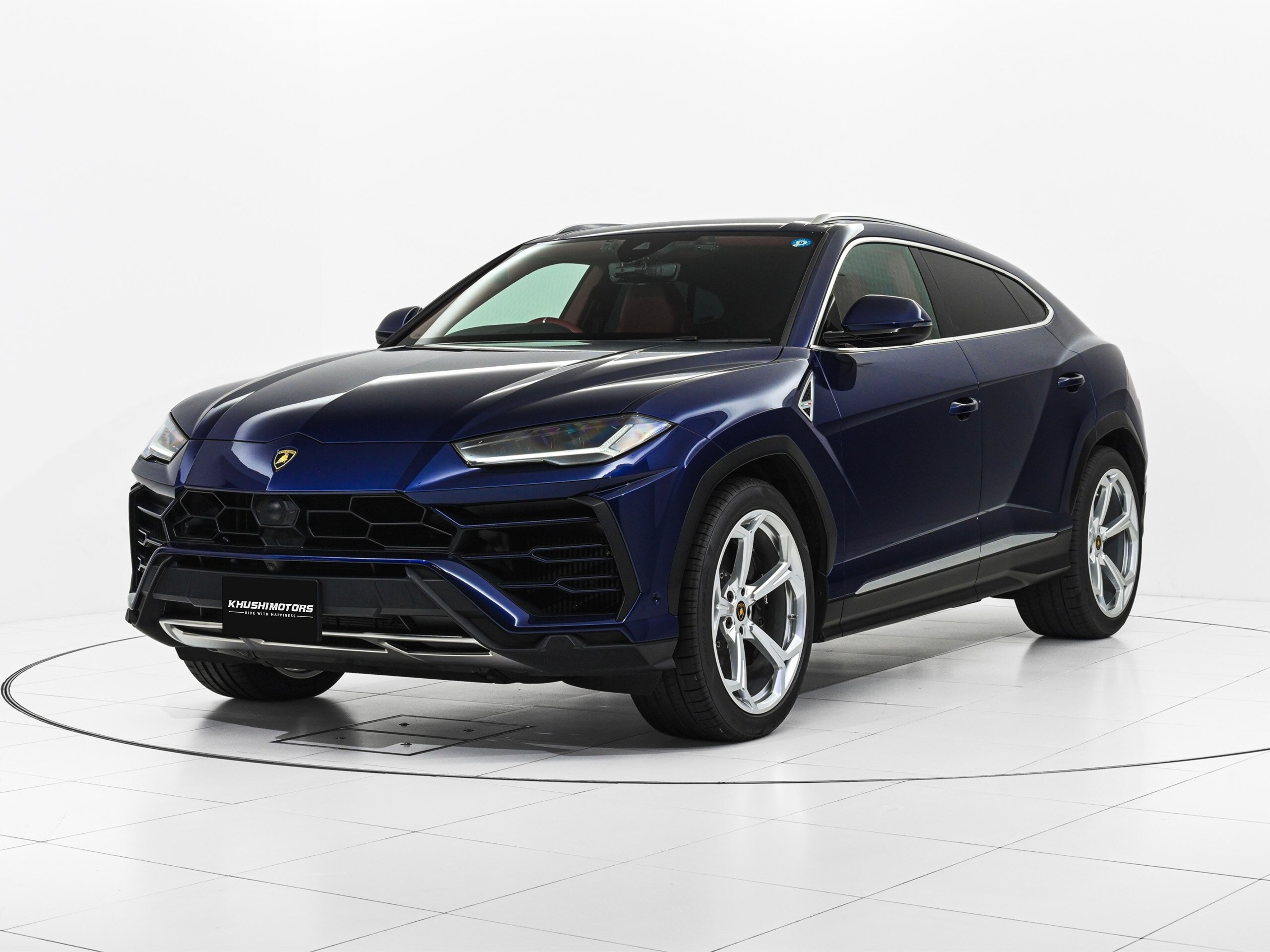 2020 Lamborghini Urus image-3