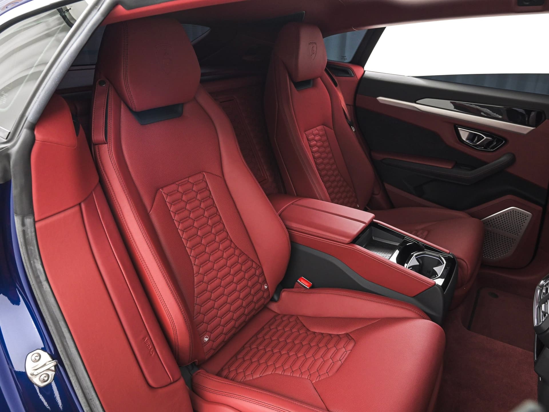 2020 Lamborghini Urus image-10