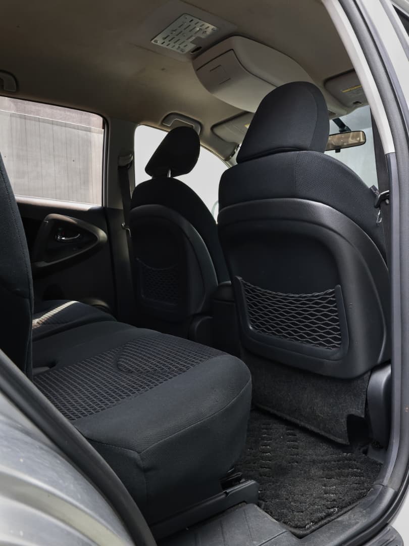 2009 Toyota Vanguard 240S image-14