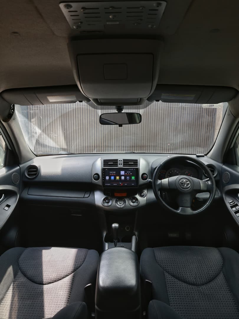 2009 Toyota Vanguard 240S image-10