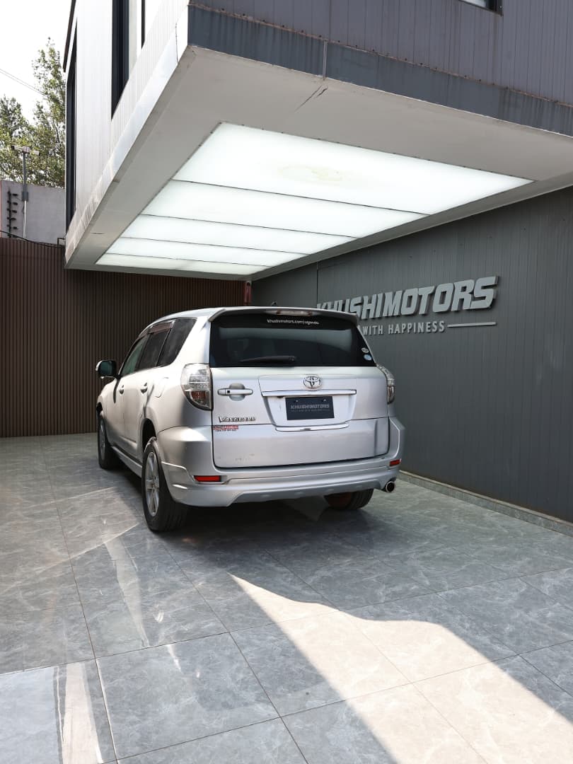 2009 Toyota Vanguard 240S image-6