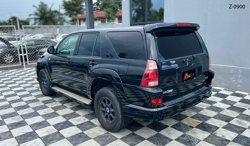 2004 Toyota Hilux Surf image-12
