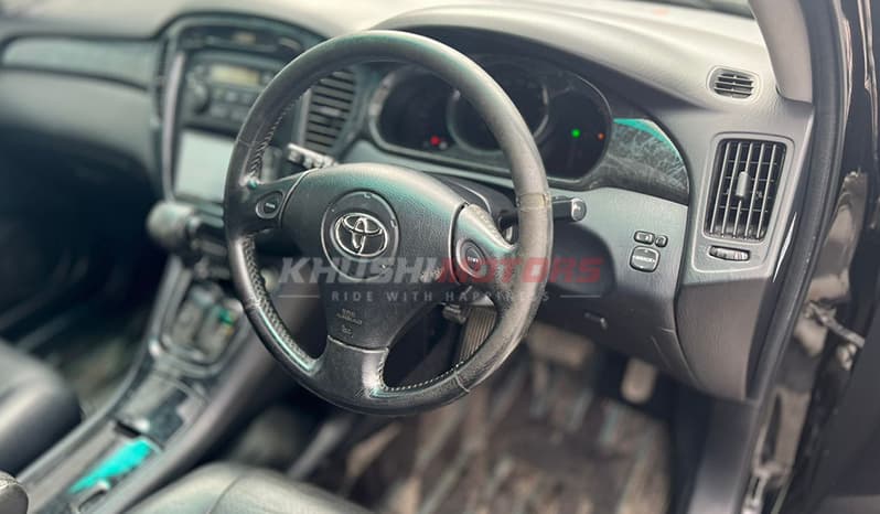 2004 Toyota Kluger image-23