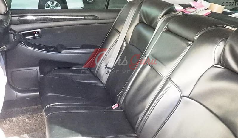 2005 Toyota Crown image-7
