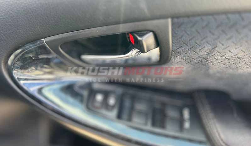 2005 Toyota Crown image-19