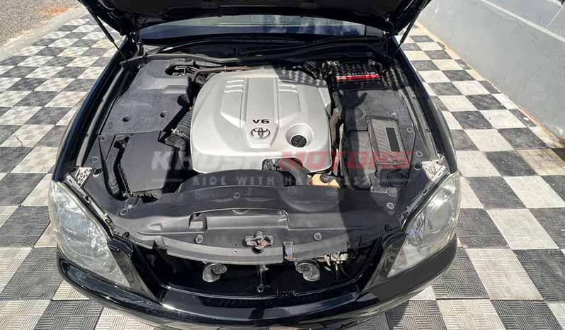 2005 Toyota Crown image-25