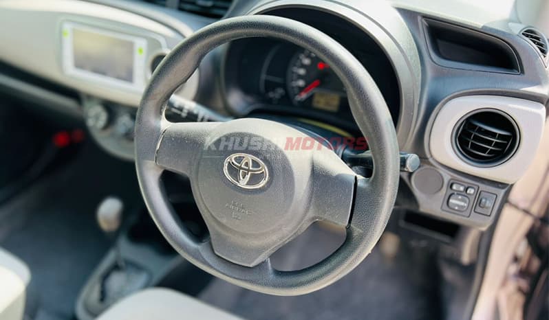 2012 Toyota Vitz image-20