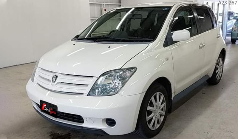 2003 Toyota IST image-2