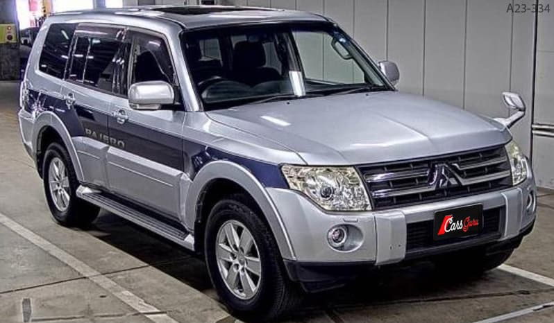 2007 Mitsubishi Pajero image-2
