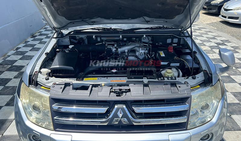 2007 Mitsubishi Pajero image-22