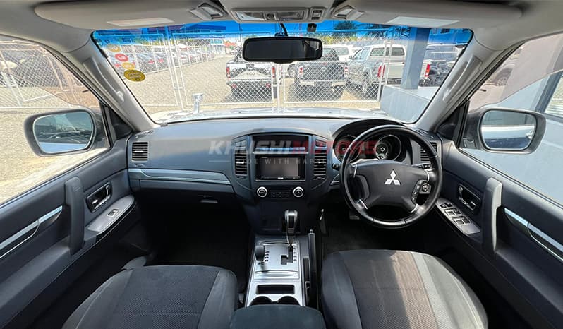 2007 Mitsubishi Pajero image-24