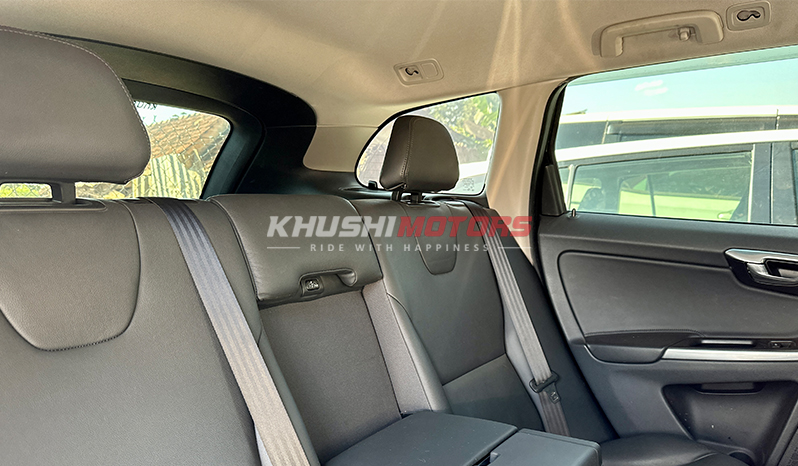 2015 Volvo XC60 image-14