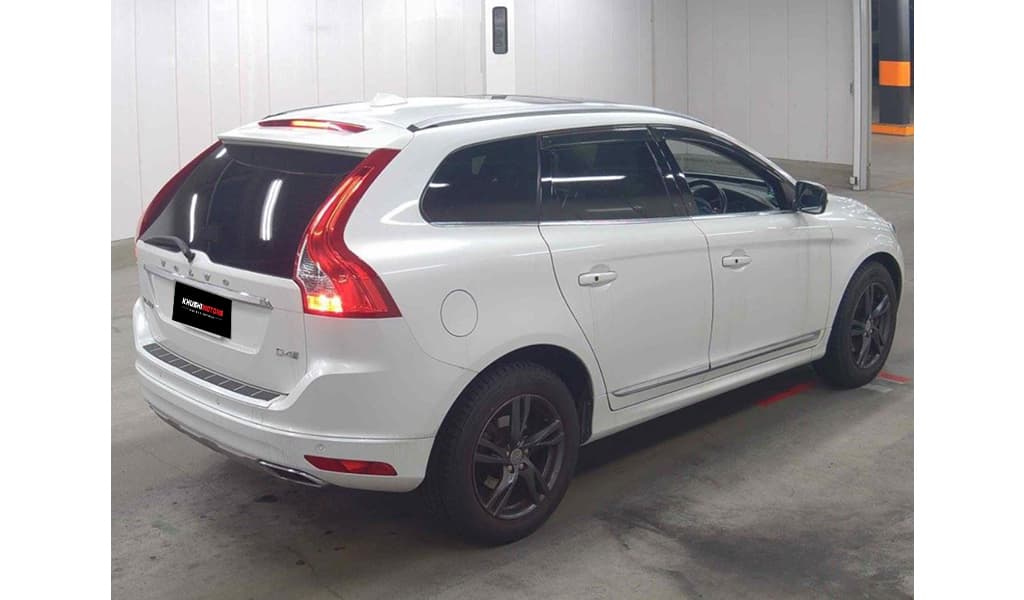2016 Volvo XC60 image-5