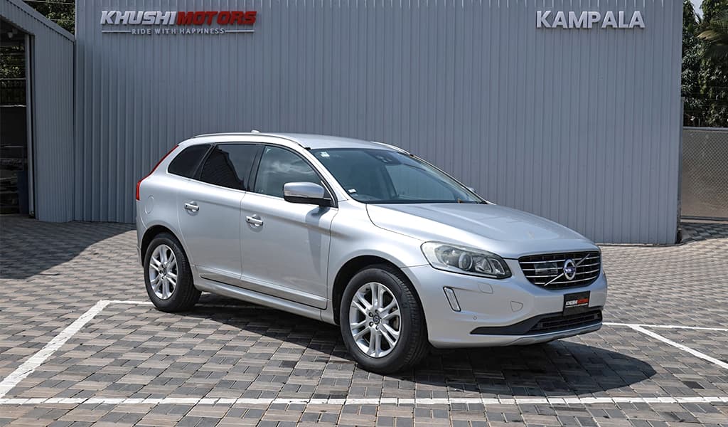 2016 Volvo XC60 image-1