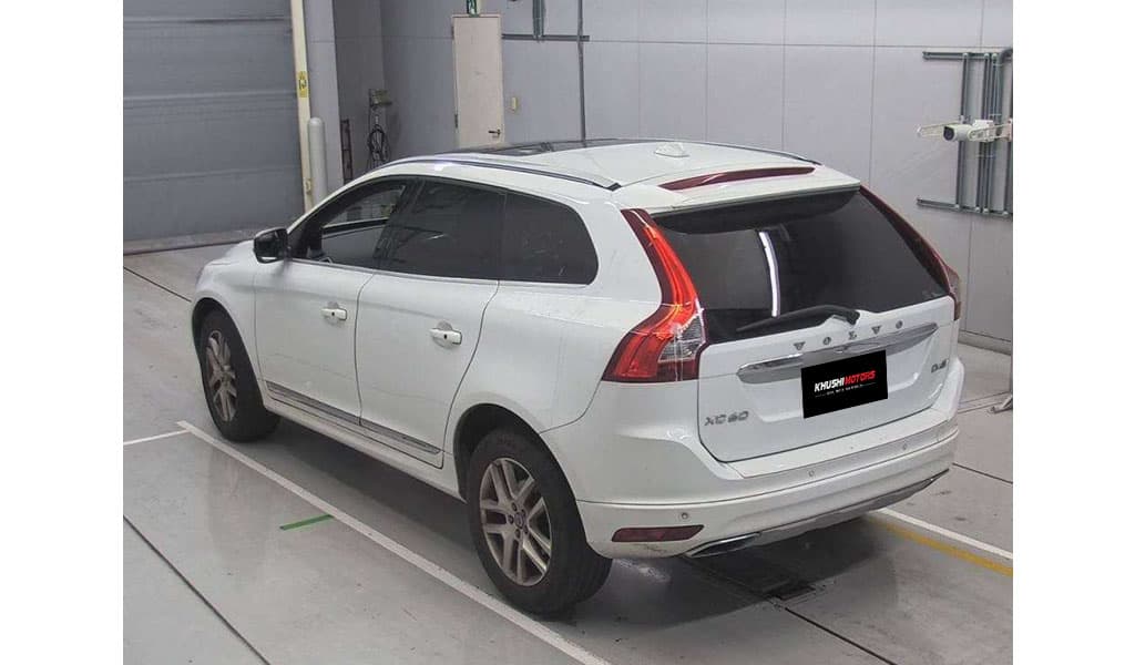 2016 Volvo XC60 D4 Classic image-4