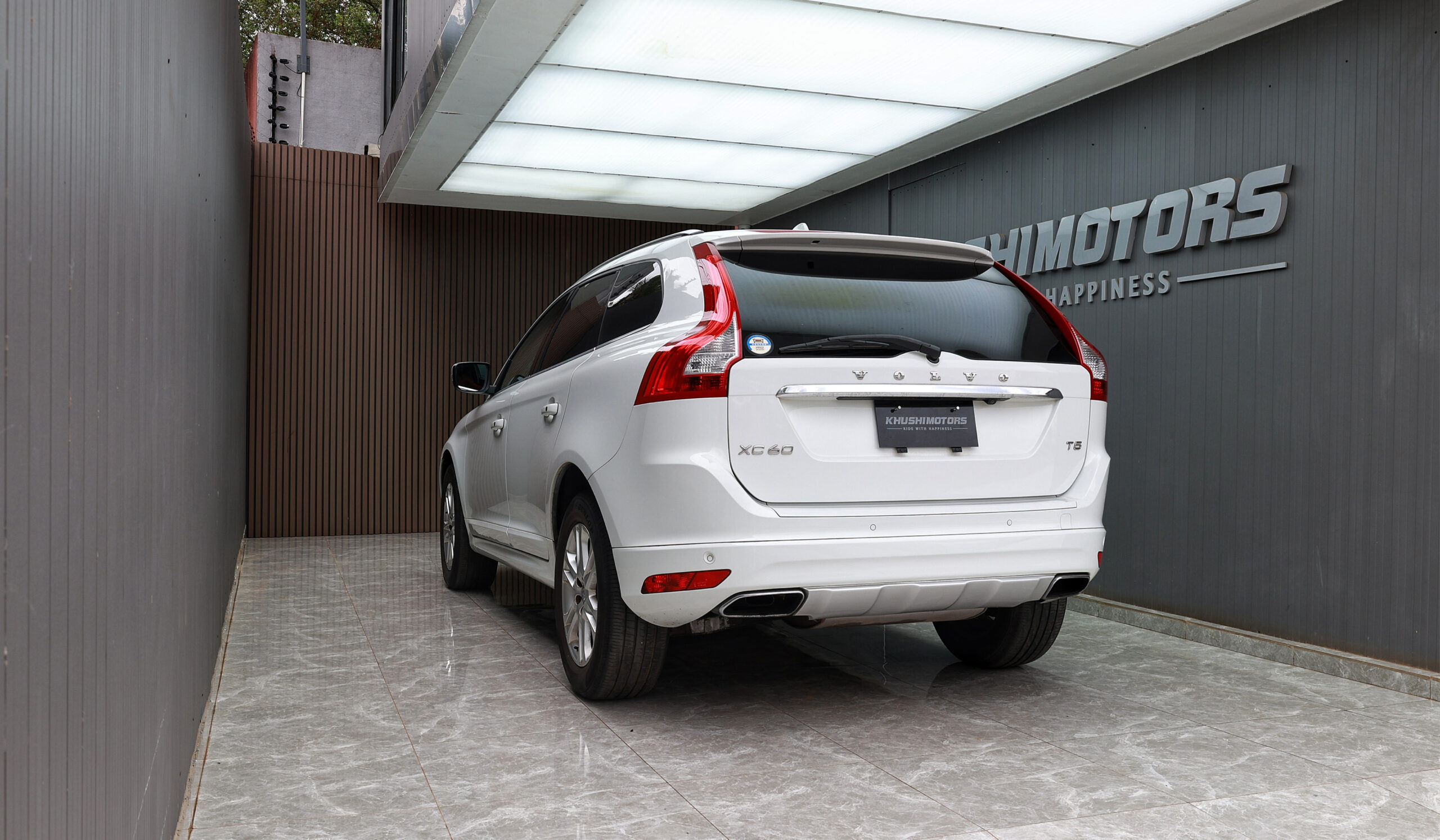 2013 Volvo XC60 T5 Classic image-7