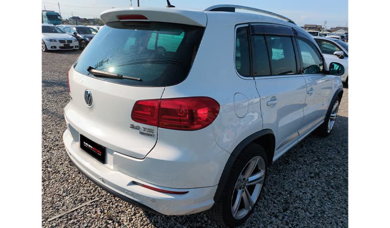 2012 Volkswagen Tiguan image-3
