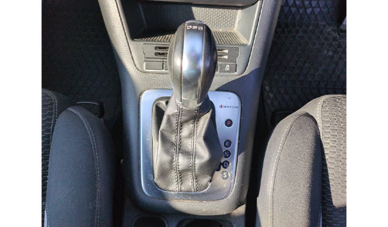 2012 Volkswagen Tiguan image-8