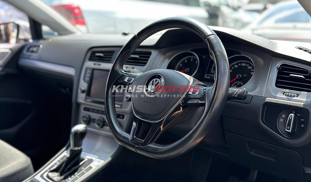 2016 Volkswagen Golf Variant image-14