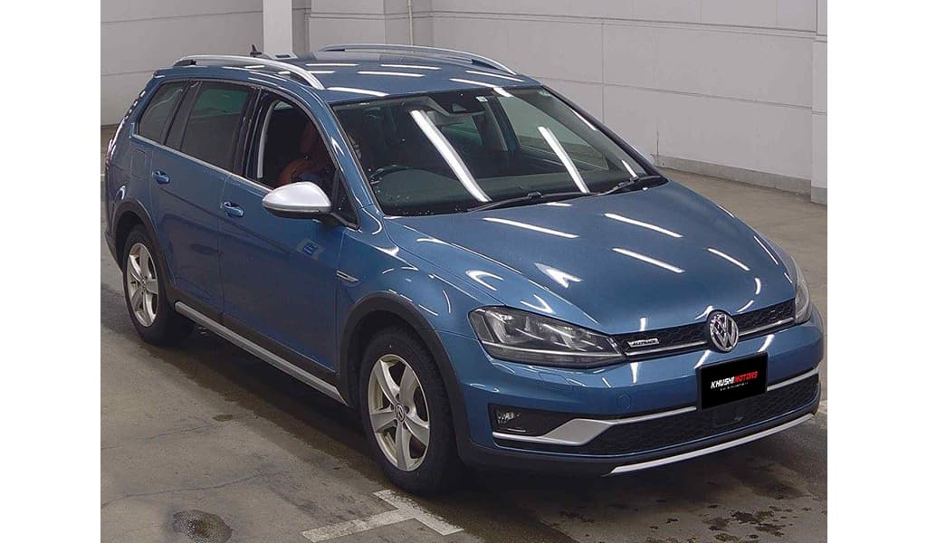 2016 Volkswagen Golf Alltrack image-2