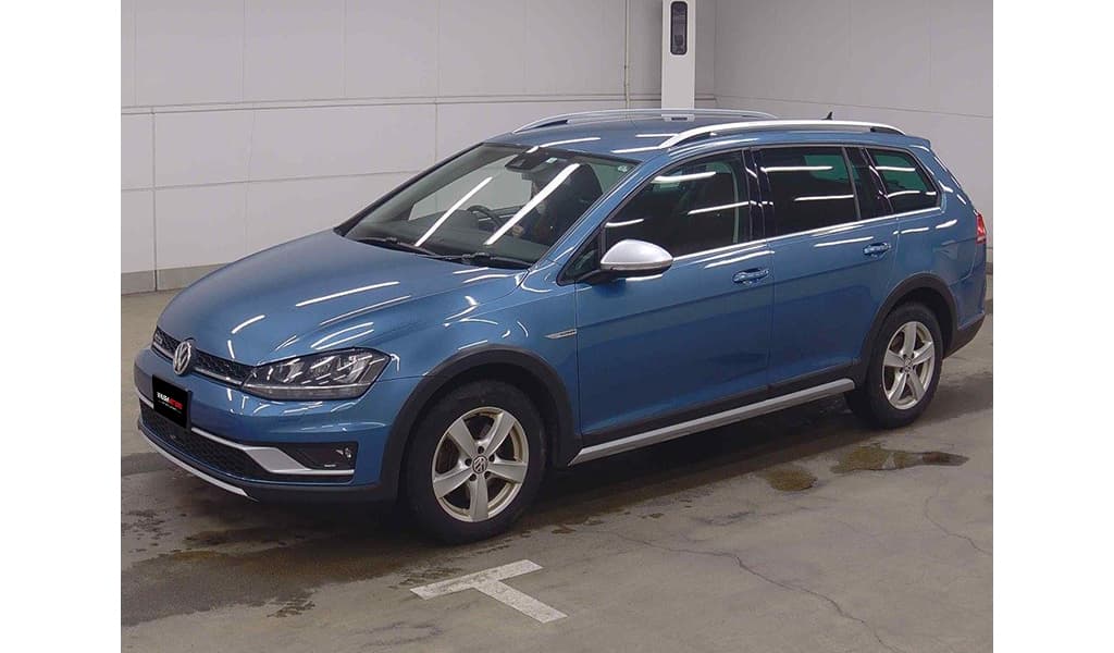 2016 Volkswagen Golf Alltrack image-3